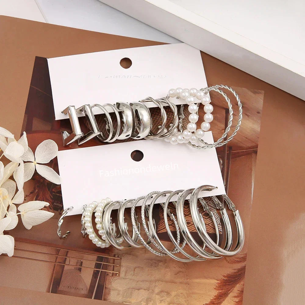 24-Piece Vintage Fashion Jewelry